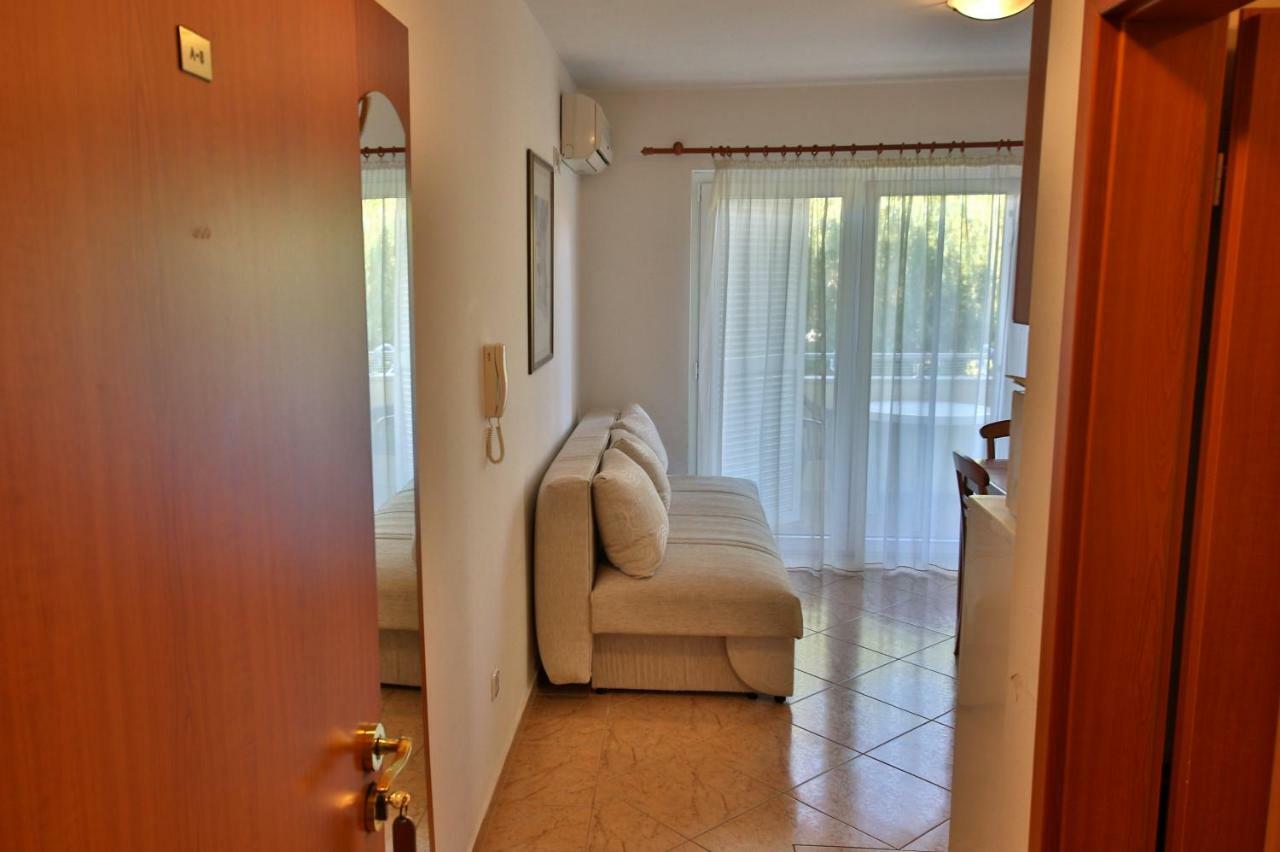 Dalmacia Apartments Srima Esterno foto